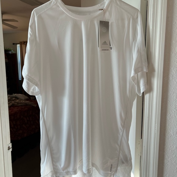 NWT  ADIDAS RUNNERS OWN THE RUN TEE SHIRT SIZE XL - Picture 2 of 4